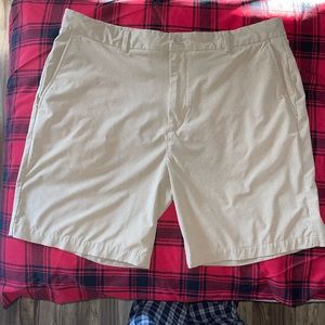 Vineyard Vines Breaker Shorts Mens Size 38 Preppy Stretch Flat Front Tan Brown